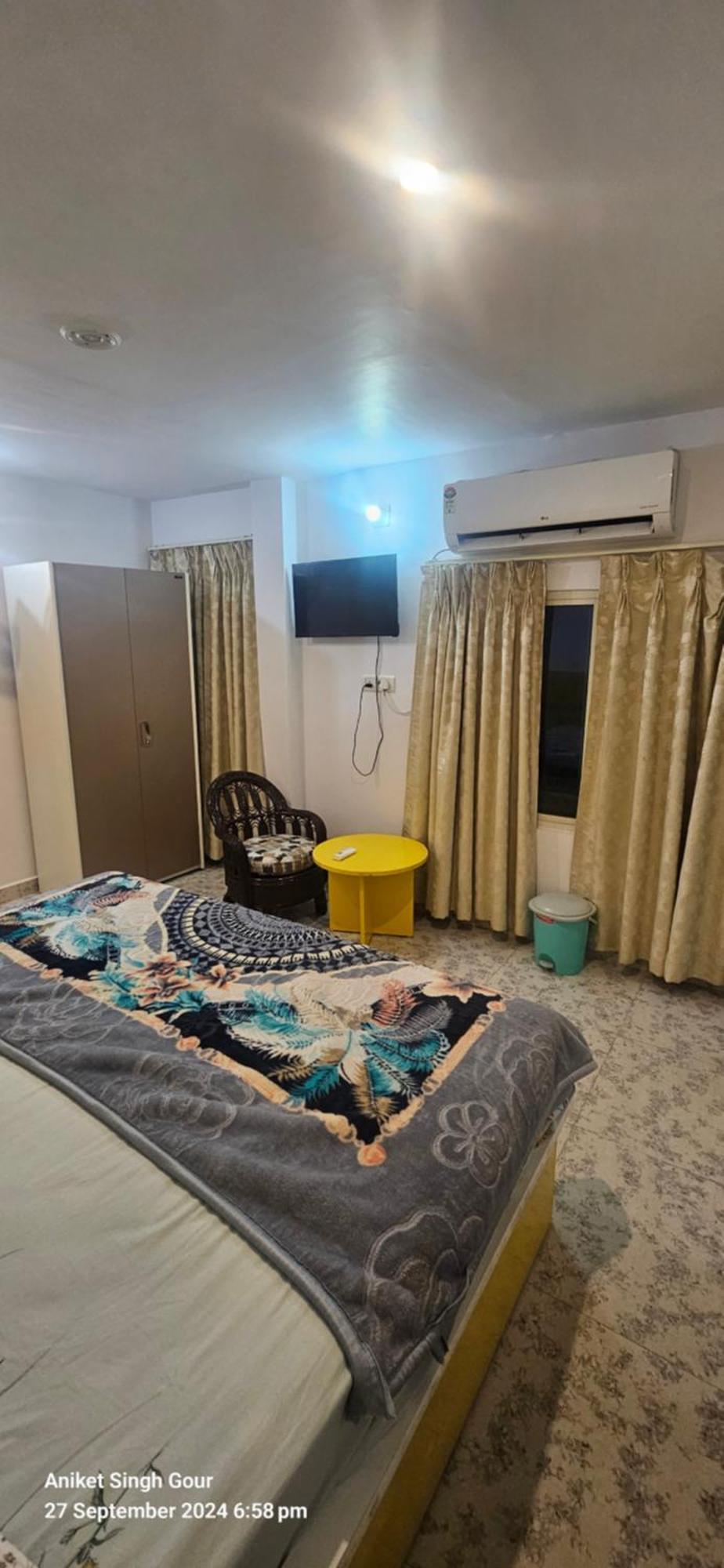 Couple Friendly Hotel - Sunset Orchha Exterior photo